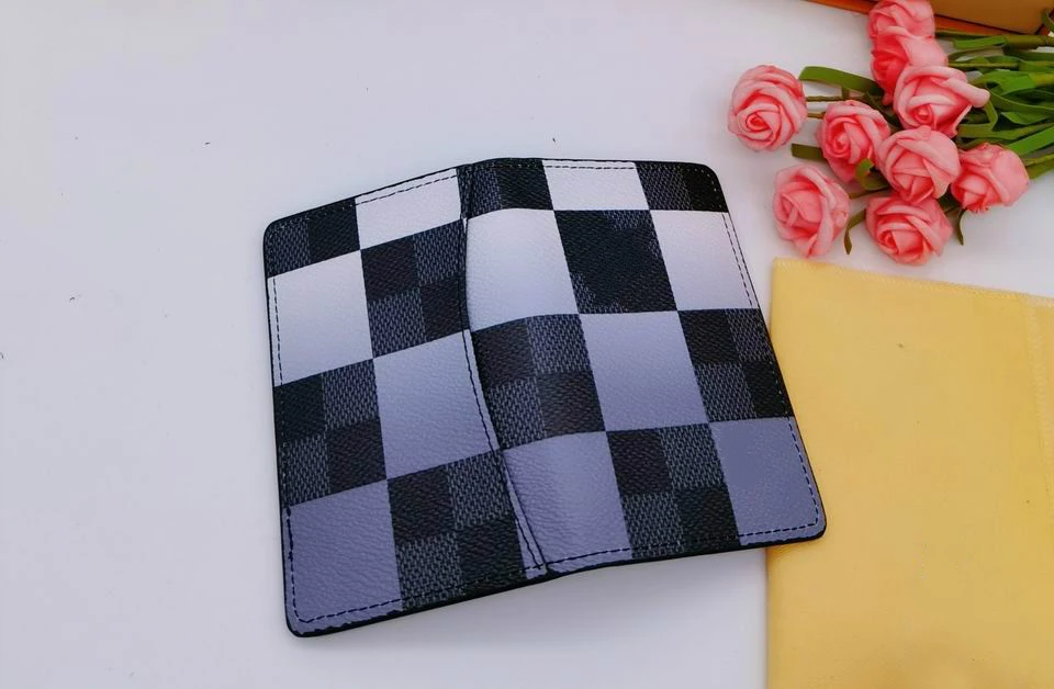 Luxury autumn and winter new plaid gradient wallet high quality canvas senior men's long wallet 
Luxury autumn and winter new plaid gradient wallet high quality canvas senior men's long wallet