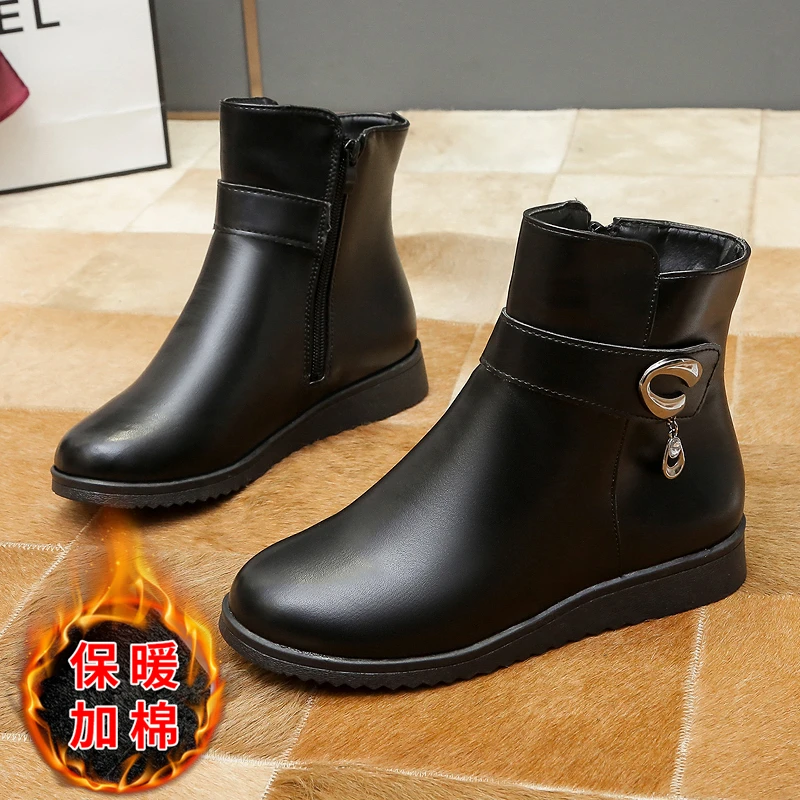Fashion Winter Women Boots Black Patent Leather Square Toe High Block Heel Plush Ankle Boots Casual Lady Front Zipper Shoes
Fashion Winter Women Boots Black Patent Leather Square Toe High Block Heel Plush Ankle Boots Casual Lady Front Zipper Shoes