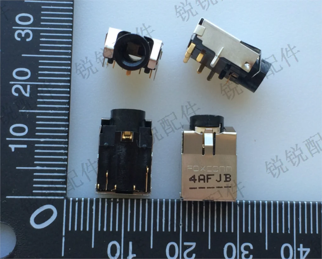 For lenovo G430 G530 G450 G455 G455A female connector connecto microphonePorts such as an audio interface
For lenovo G430 G530 G450 G455 G455A female connector connecto microphonePorts such as an audio interface