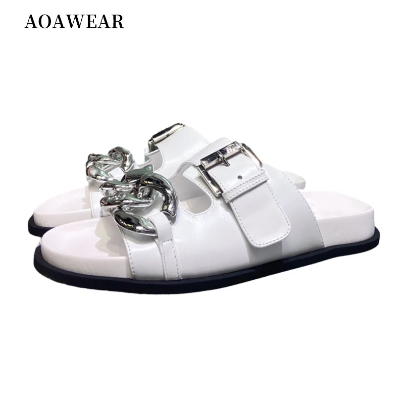 2021 Summer New Retro Women's Large Metal Button Chain Leather Flats Slippers Female Loafers Vacation Sandy Beach Sandals Shoes
2021 Summer New Retro Women's Large Metal Button Chain Leather Flats Slippers Female Loafers Vacation Sandy Beach Sandals Shoes