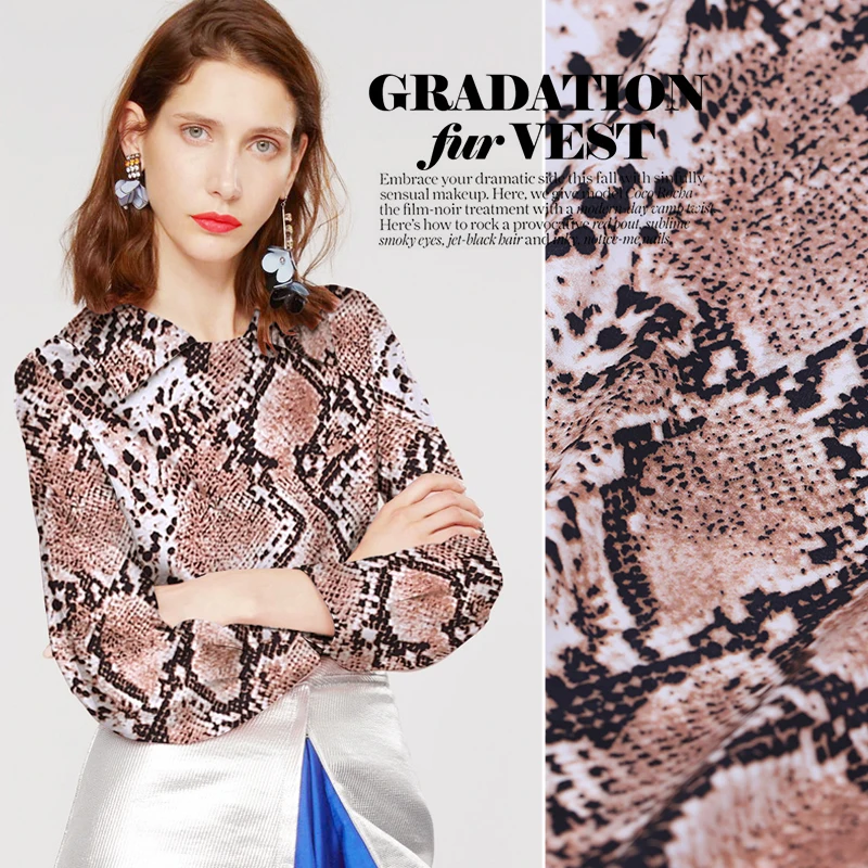 108 см широкая шелковая ткань со змеиным принтом 19 мм шелк стрейч атласная ткань мягкая рубашка платье змеиная ткань оптовая продажа шелкова... 
108 см широкая шелковая ткань со змеиным принтом 19 мм шелк стрейч атласная ткань мягкая рубашка платье змеиная ткань оптовая продажа шелкова...