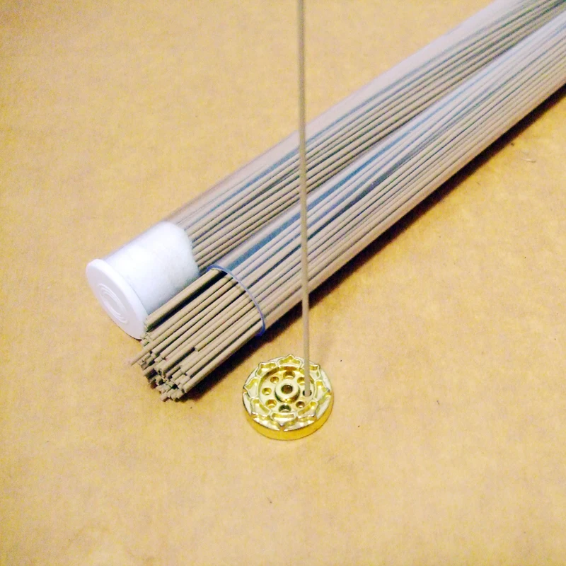 Natural Vietnam Oudh Incense Sticks Cambodian Oud Arab Incense Stick 20cm+90 sticks Natural Scent Aroma For Yoga Fresh Air
Natural Vietnam Oudh Incense Sticks Cambodian Oud Arab Incense Stick 20cm+90 sticks Natural Scent Aroma For Yoga Fresh Air