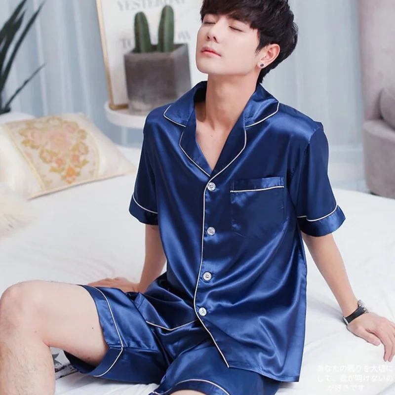 2021 New Male Stain Silk Pajama Set Pyjamas Silk Sleepwear Men Smart Soft Pijama Suit Solid Color Satin Home Clothing Summer
2021 New Male Stain Silk Pajama Set Pyjamas Silk Sleepwear Men Smart Soft Pijama Suit Solid Color Satin Home Clothing Summer