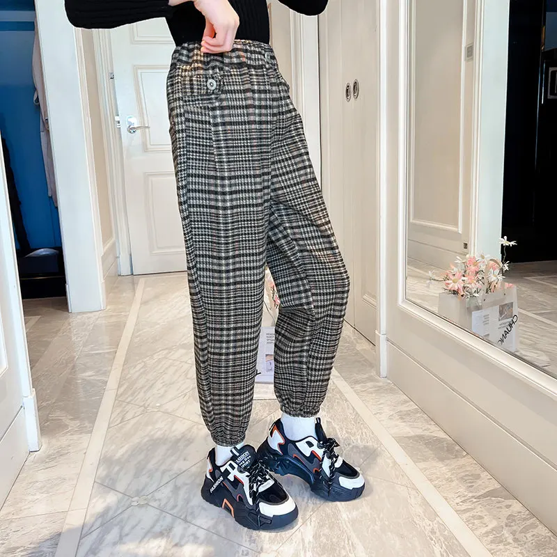 Children Casual Pants Autumn Winter Sweatpants 2021 Plaid Print Teen Loose Harem Pants Boys Girls Fashion Sports Pants 5-14Years
Children Casual Pants Autumn Winter Sweatpants 2021 Plaid Print Teen Loose Harem Pants Boys Girls Fashion Sports Pants 5-14Years