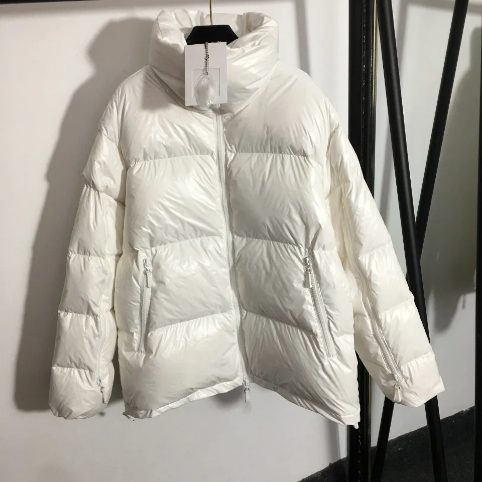 Winter Women's Down Jacket White Solid Color No Hat Long Sleeve Loose Line Stand-Neck Overcoat in Casual Style Stand Collar
Winter Women's Down Jacket White Solid Color No Hat Long Sleeve Loose Line Stand-Neck Overcoat in Casual Style Stand Collar