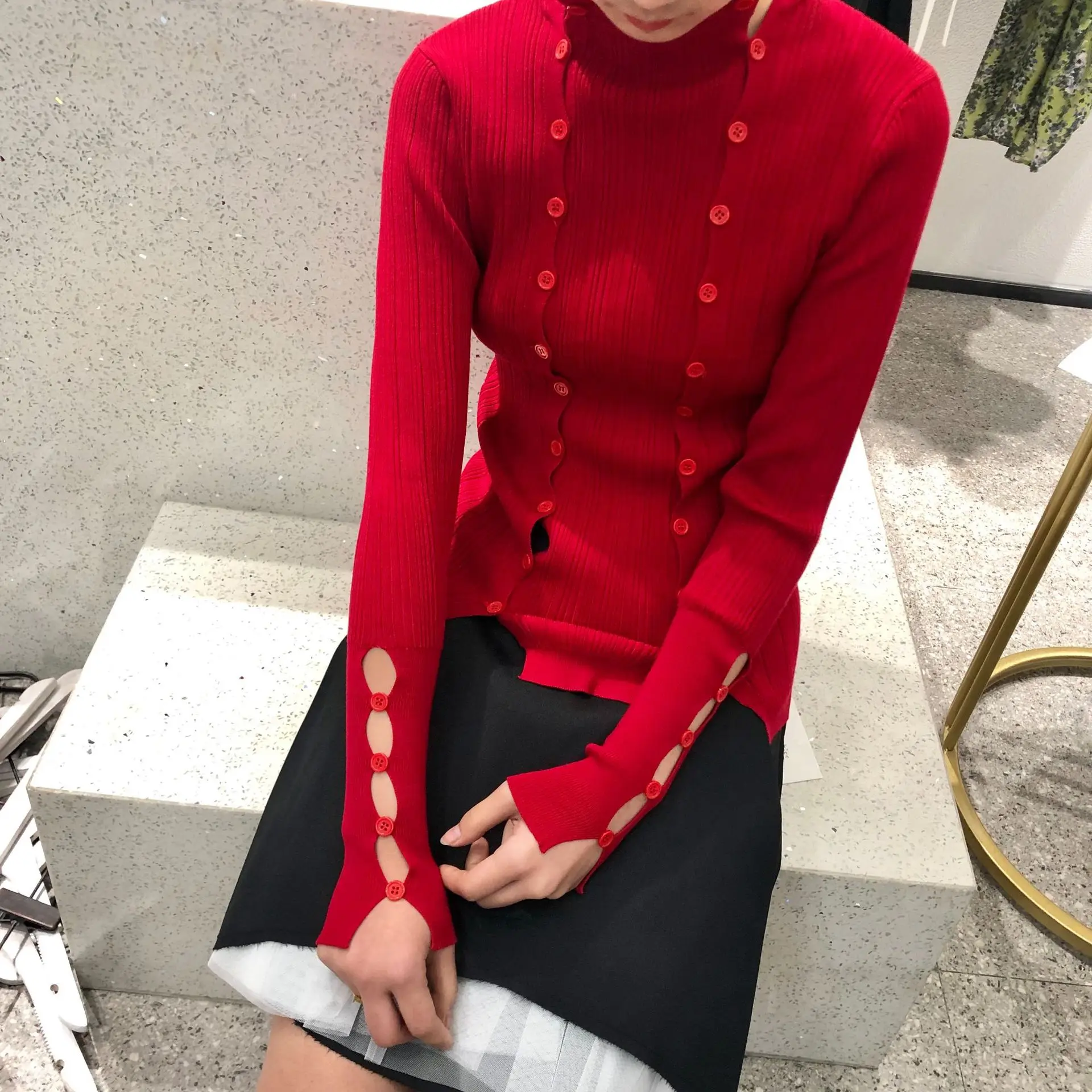 2021 Autumn Winter Women Trendy Brand Luxury Design Superelasticity Multi Button Pit Strip Slim Knit Fashion Classic Sweater J2
2021 Autumn Winter Women Trendy Brand Luxury Design Superelasticity Multi Button Pit Strip Slim Knit Fashion Classic Sweater J2