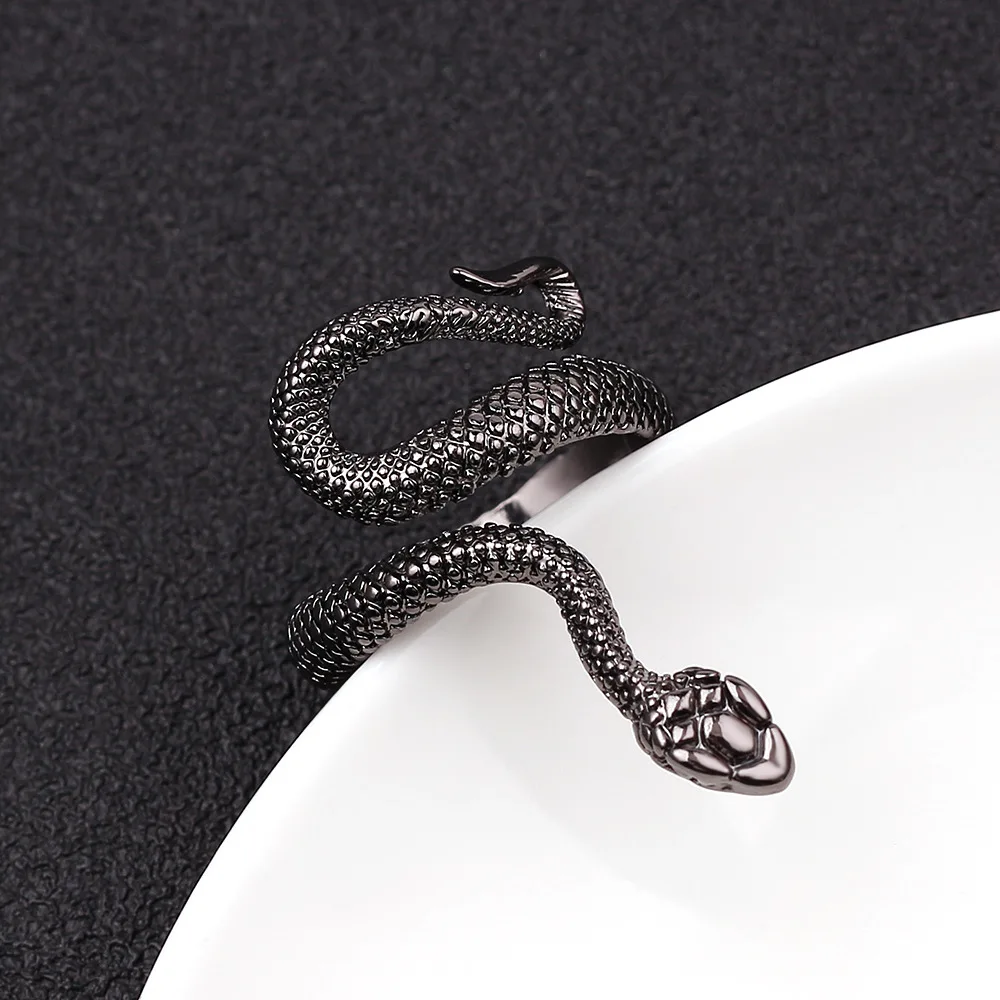 Creative Punk Metal Jewelry Black Snake Rings For Men Rock Hiphop Pop Party Cool Trendy
Creative Punk Metal Jewelry Black Snake Rings For Men Rock Hiphop Pop Party Cool Trendy