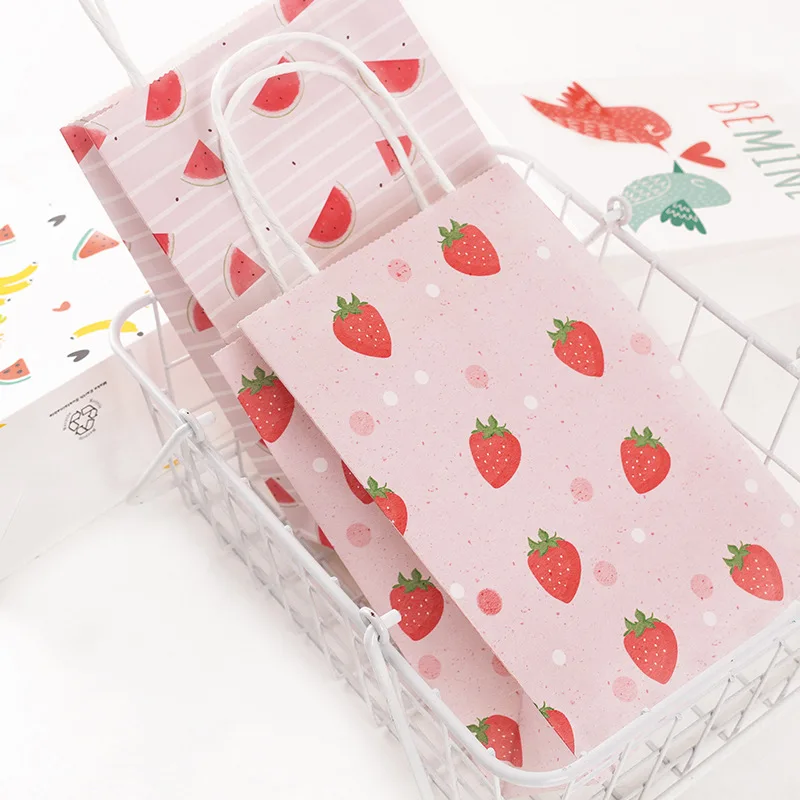 10pcs/pack Fruit Gift Bag Watermelon Strawberry Pattern Paper Favors Packaging Bag Summer Holiday Birthday Party Supplies
10pcs/pack Fruit Gift Bag Watermelon Strawberry Pattern Paper Favors Packaging Bag Summer Holiday Birthday Party Supplies