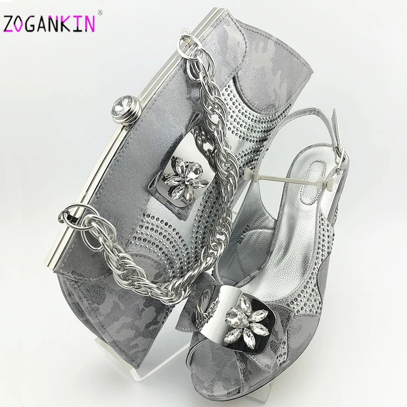 High Quality Ins Hot Shoes With Matching Bags Set Nigerian Women's Party Shoes and Bag Sets African Women Sandals And Bag
High Quality Ins Hot Shoes With Matching Bags Set Nigerian Women's Party Shoes and Bag Sets African Women Sandals And Bag