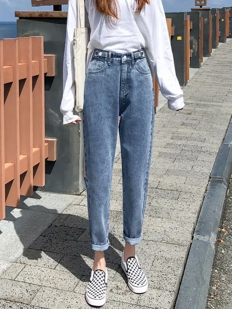 High Waist Women Jeans Adjusted Button 2021 New Harem Pants Straight Loose Autumn Slim Denim Pencil Pants Trousers Femme Mujer
High Waist Women Jeans Adjusted Button 2021 New Harem Pants Straight Loose Autumn Slim Denim Pencil Pants Trousers Femme Mujer