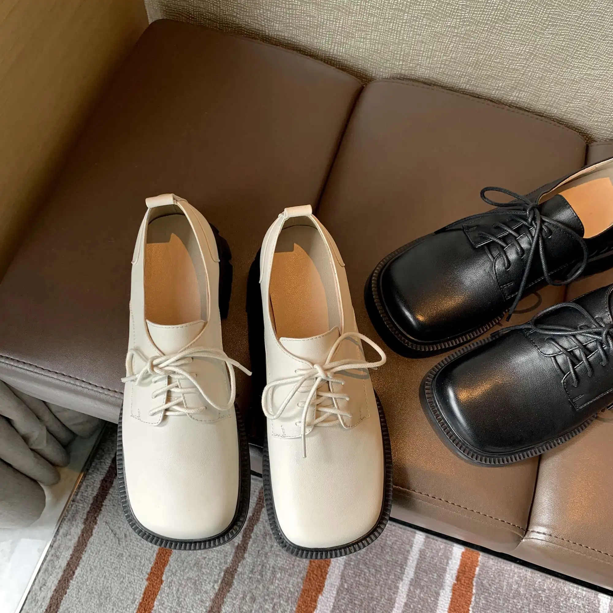 Krazing Pot hot preppy style genuine leather classic colors square toe thick high heel lace up energy lady gentlewomen pumps L01
Krazing Pot hot preppy style genuine leather classic colors square toe thick high heel lace up energy lady gentlewomen pumps L01