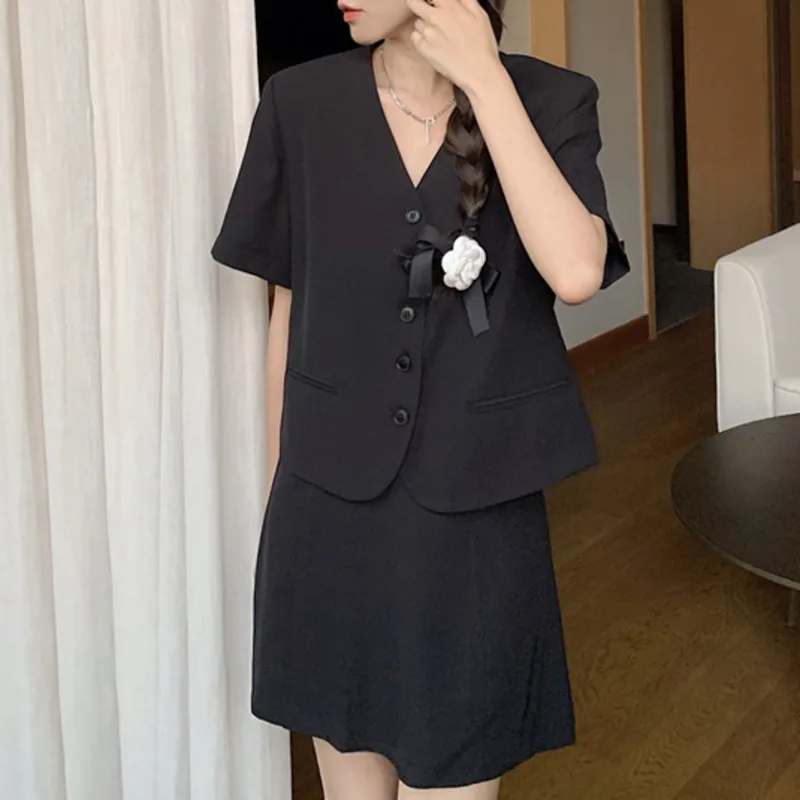 2021 Summer Korea Chic Vintage Single-breasted Blazer Loose Crop Top+ High Waist Mini Skirts Fashion 2 Piece Sets Womens Outfits
2021 Summer Korea Chic Vintage Single-breasted Blazer Loose Crop Top+ High Waist Mini Skirts Fashion 2 Piece Sets Womens Outfits