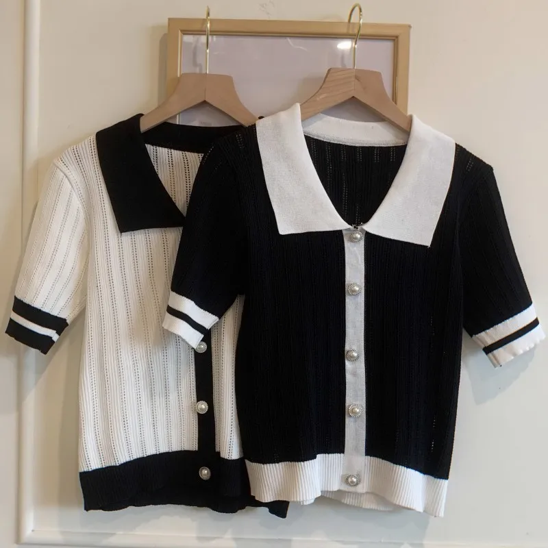 Korean Fashion Slim Striped Women Contrast V-neck Knitted Cardigan 2021 Summer Short Sleeve Single-breasted Sweater Tops Jumper
Korean Fashion Slim Striped Women Contrast V-neck Knitted Cardigan 2021 Summer Short Sleeve Single-breasted Sweater Tops Jumper