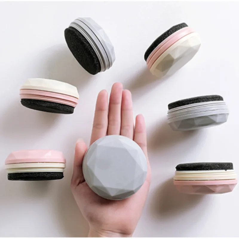 1Pc Double-sided Shoes Brush Multifunction Shoes Rub Portable Wipe Quick Polish Shine Sponge Brush Cleaning Shoe Leather Cleaner
1Pc Double-sided Shoes Brush Multifunction Shoes Rub Portable Wipe Quick Polish Shine Sponge Brush Cleaning Shoe Leather Cleaner