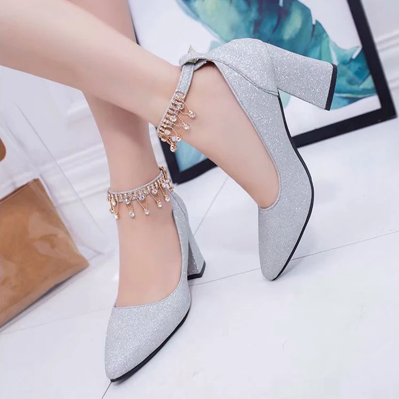 Sequins Pointed Toe Thick Heel High Heels Mid-Heel Shallow Mouth Buckle Women's Shoes Rhinestone Metal Chain Pumps 
Sequins Pointed Toe Thick Heel High Heels Mid-Heel Shallow Mouth Buckle Women's Shoes Rhinestone Metal Chain Pumps