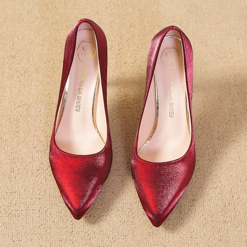 Женские босоножки на высоком каблуке, летние черные туфли из флока с острым носком и ремешком на пятке, привлекательные металлические туфли...
Женские босоножки на высоком каблуке, летние черные туфли из флока с острым носком и ремешком на пятке, привлекательные металлические туфли...