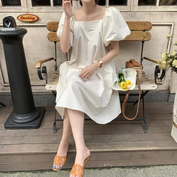 Korean Chic French Minority Spring/Summer Temperament Square Collar Loose Slimming Mid-Length Pleated Puff Sleeve Dress
Korean Chic French Minority Spring/Summer Temperament Square Collar Loose Slimming Mid-Length Pleated Puff Sleeve Dress