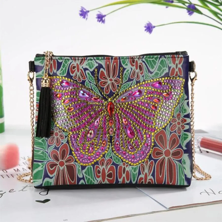 5D DIY Diamond Painting Peafowl Butterfly Flower Leather Crossbody Chain Bags DIY Diamond Embroidery Bag Wallet Pouch
5D DIY Diamond Painting Peafowl Butterfly Flower Leather Crossbody Chain Bags DIY Diamond Embroidery Bag Wallet Pouch