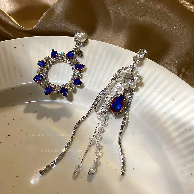925 silver needle fashion exaggeration asymmetry full diamond earrings temperament long earrings personality net red Earrings fe
925 silver needle fashion exaggeration asymmetry full diamond earrings temperament long earrings personality net red Earrings fe