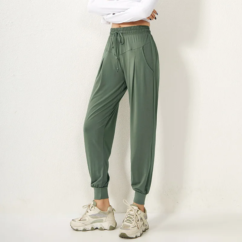 Womens Sweatpants Yoga Jogger Running Pants Lounge Loose Drawstring Waist with Pockets
Womens Sweatpants Yoga Jogger Running Pants Lounge Loose Drawstring Waist with Pockets