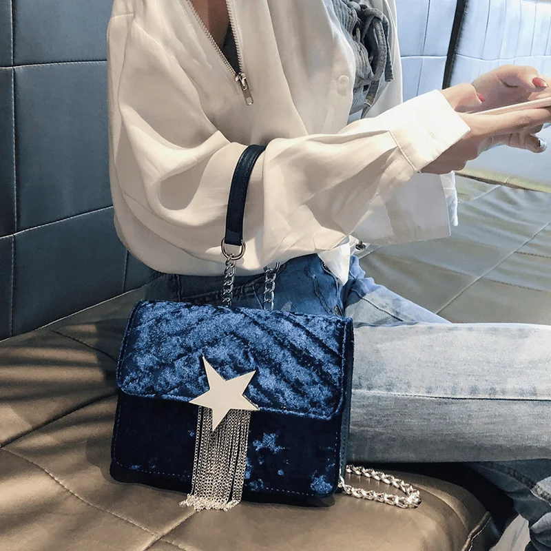 High Quality Brand Bags For Women's Velvet Female Handbag Designer Chain Shoulder Crossbody Bag 2021 Fashion Women Messenger Bag
High Quality Brand Bags For Women's Velvet Female Handbag Designer Chain Shoulder Crossbody Bag 2021 Fashion Women Messenger Bag