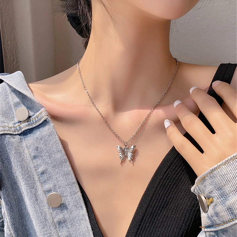 Cute Animal Butterfly Chain Necklace for Women Silver Color Clavicle Chain 2020 Fashion Female Choker Jewelry
Cute Animal Butterfly Chain Necklace for Women Silver Color Clavicle Chain 2020 Fashion Female Choker Jewelry