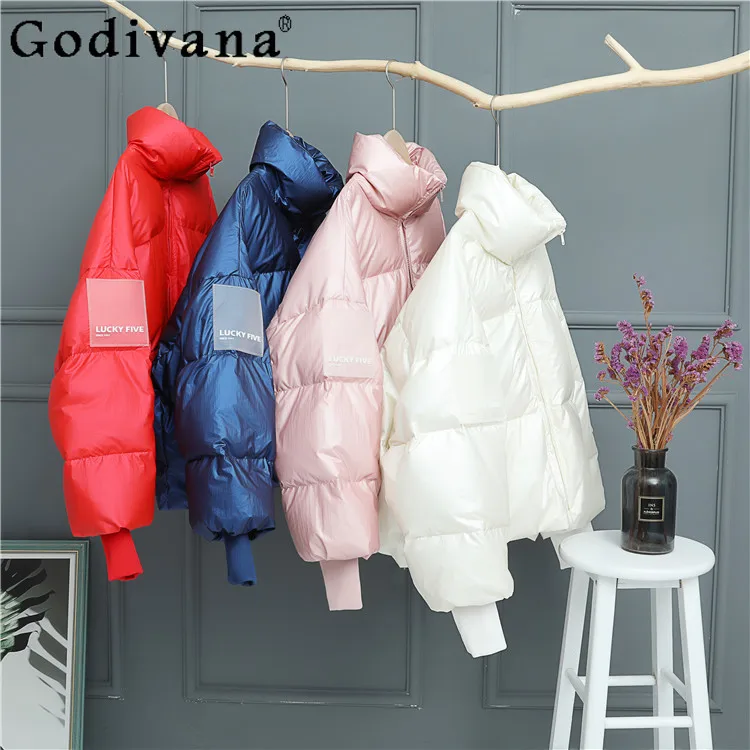 Korean Stand Collar Short White Duck Down Jacket 2021 Winter Women Clothes Thick Loose Slim Solid Color Puffer Jacket Parkas
Korean Stand Collar Short White Duck Down Jacket 2021 Winter Women Clothes Thick Loose Slim Solid Color Puffer Jacket Parkas