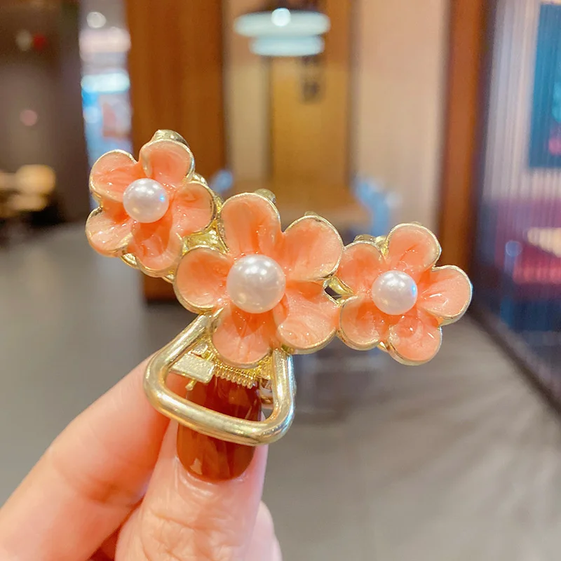 Korean Flower Hairpin Imitation Pearl Hair Claw for Women Grab Clip Metal Mini Hair Clip Colorful Girls Hair Accessories Jewelry
Korean Flower Hairpin Imitation Pearl Hair Claw for Women Grab Clip Metal Mini Hair Clip Colorful Girls Hair Accessories Jewelry