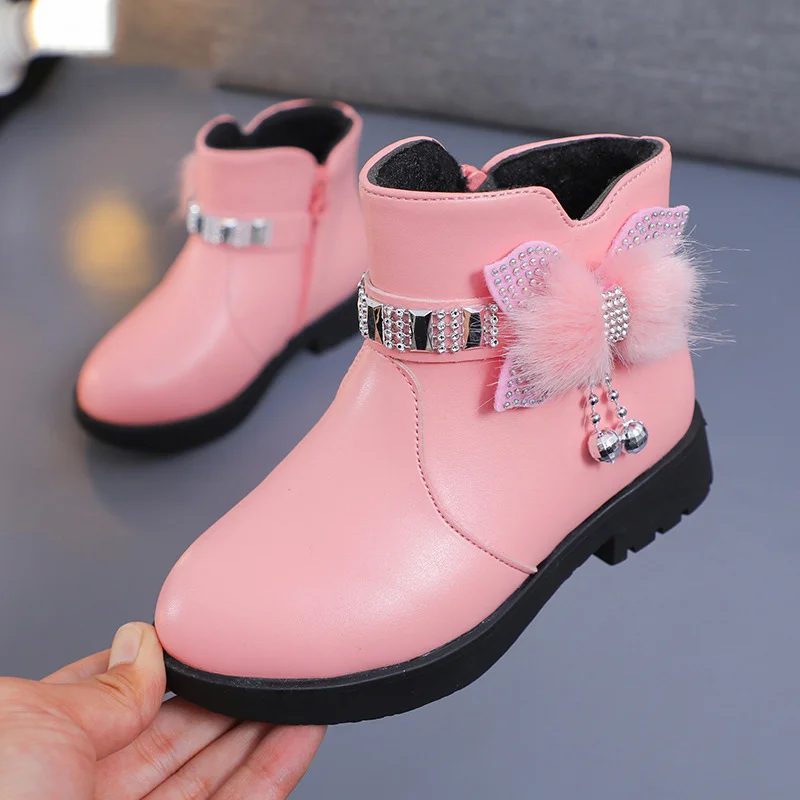 2022 Children's Fashion Shoes For Kids PU Leather Girls Kids Martin Boots Autumn Winter New Toddler Baby Soft Bottom Short Boots
2022 Children's Fashion Shoes For Kids PU Leather Girls Kids Martin Boots Autumn Winter New Toddler Baby Soft Bottom Short Boots