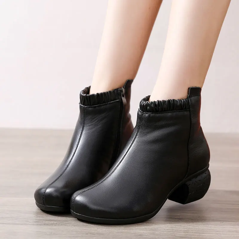 YAERNIWomen Autumn New Style Short Boots Chunky Heel All Match Mid Heel Side Zipper Fashion Round Heel Handmade Casual AnkleBoot
YAERNIWomen Autumn New Style Short Boots Chunky Heel All Match Mid Heel Side Zipper Fashion Round Heel Handmade Casual AnkleBoot