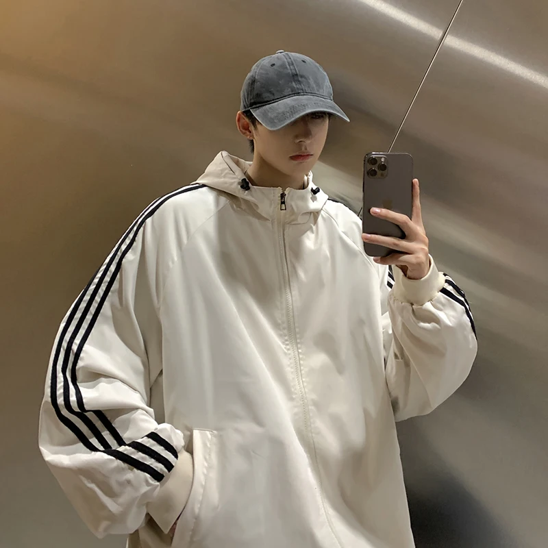 Hong Kong style three bars plus size autumn stripes solid color hooded jacket JK men
Hong Kong style three bars plus size autumn stripes solid color hooded jacket JK men