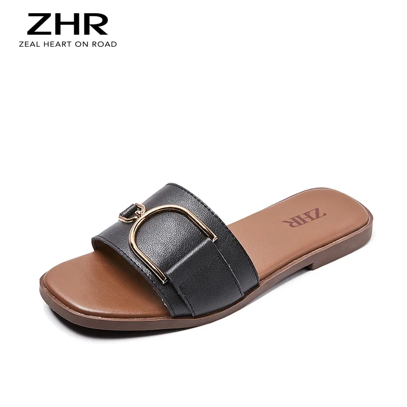 2021 Women Slippers Leather Square Toe Metal Decoration Flat Fashion Casual Open ToeSummer Slide Designers Casual Beach Shoes
2021 Women Slippers Leather Square Toe Metal Decoration Flat Fashion Casual Open ToeSummer Slide Designers Casual Beach Shoes