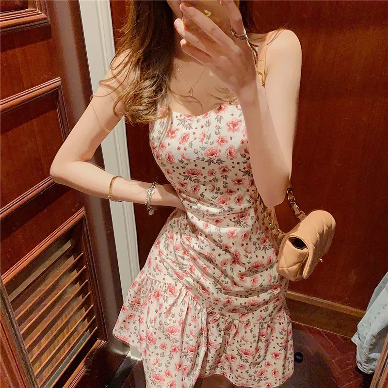 Real Shot 2021 New Fashion Fold Design Sense Suspenders Waist Floral Sweet Sexy Dress Summer
Real Shot 2021 New Fashion Fold Design Sense Suspenders Waist Floral Sweet Sexy Dress Summer