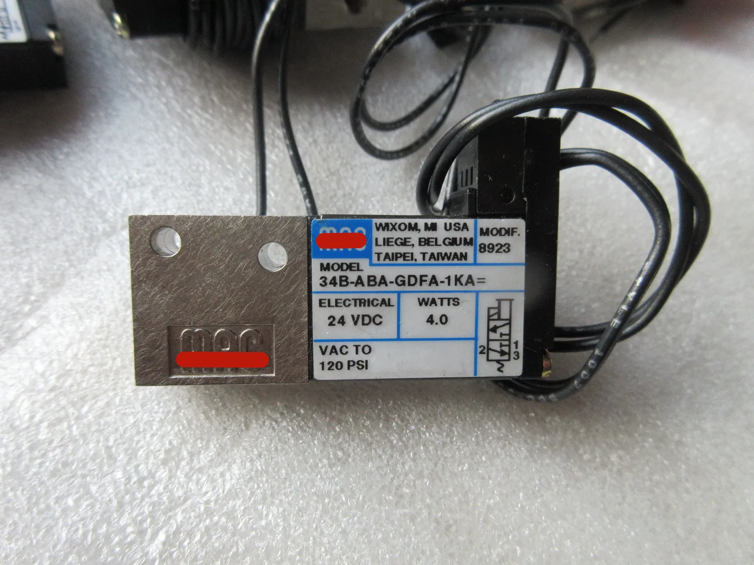 New original 34B-ABA-GDFA-1KA solenoid valve
New original 34B-ABA-GDFA-1KA solenoid valve