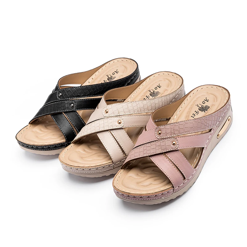2021 Summer Women Vintage Anti-slip Wedge Orthopedic Open Toe Sandals Leather Casual Female Platform Retro Shoes Women Slipper
2021 Summer Women Vintage Anti-slip Wedge Orthopedic Open Toe Sandals Leather Casual Female Platform Retro Shoes Women Slipper