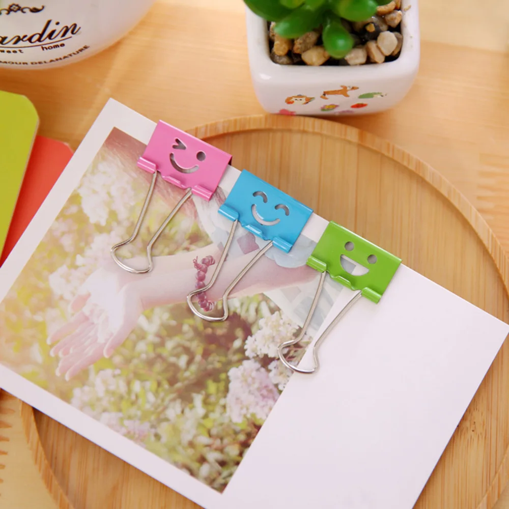 10PCS Smile Face Design Metal Binder Clips Paper Clamp Clips Dovetail Design Clamps for School Office (Random Color) - Small Siz
10PCS Smile Face Design Metal Binder Clips Paper Clamp Clips Dovetail Design Clamps for School Office (Random Color) - Small Siz