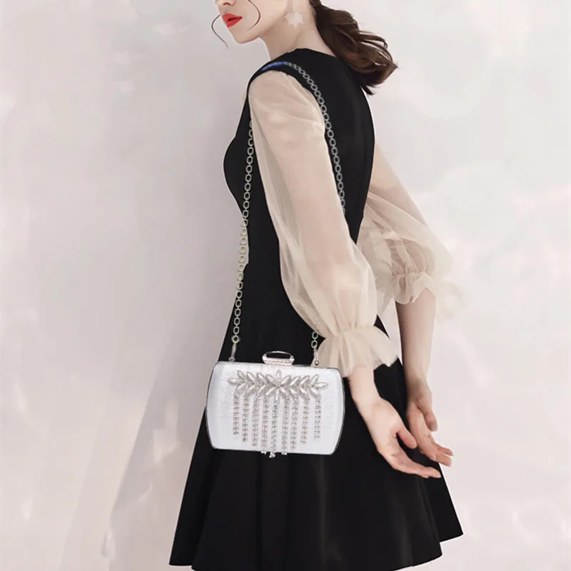 2020 Women New Fashion Exquisite PU with Shiny Diamond Tassel Elegant Tote Bag Shoulder Bag Clutch Bag Evening Bag Party Daily
2020 Women New Fashion Exquisite PU with Shiny Diamond Tassel Elegant Tote Bag Shoulder Bag Clutch Bag Evening Bag Party Daily