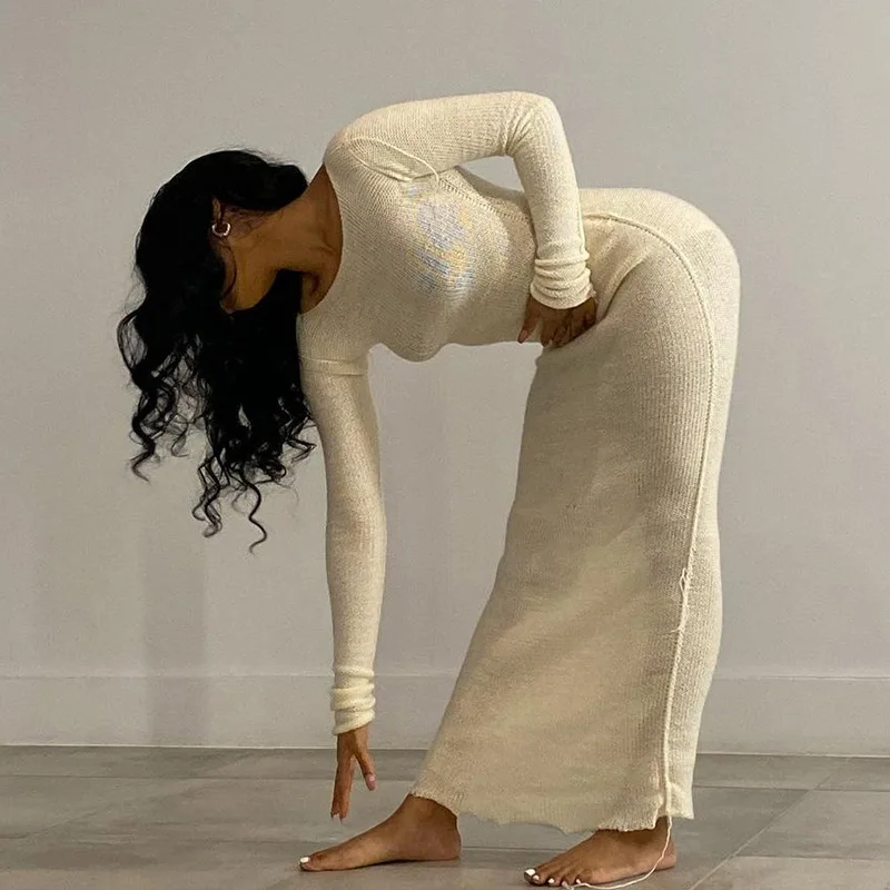 New Knitted Bodycon Dress Autumn Winter Solid O-neck Long Sleeve Maxi Dresses For Women 2021 Casual Home Fashion Streetwear
New Knitted Bodycon Dress Autumn Winter Solid O-neck Long Sleeve Maxi Dresses For Women 2021 Casual Home Fashion Streetwear