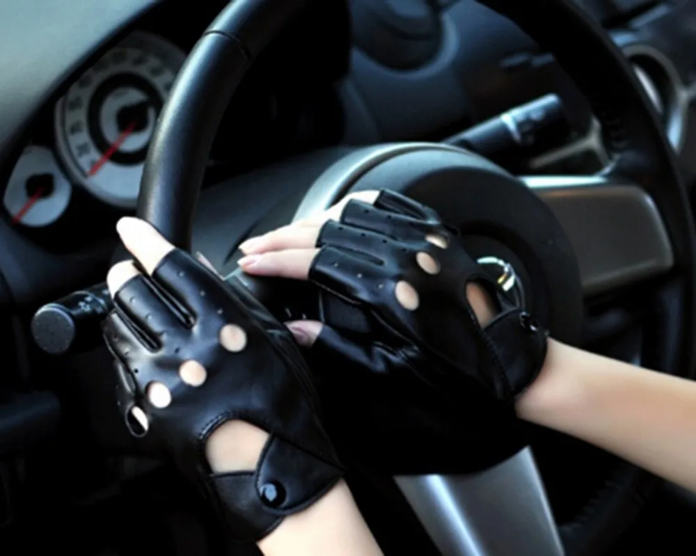 1 Pair Unisex Fashion Black Outdoor Sport PU Leather Gloves Solid Fingerless Driving Punk Gloves Half Finger Gloves
1 Pair Unisex Fashion Black Outdoor Sport PU Leather Gloves Solid Fingerless Driving Punk Gloves Half Finger Gloves