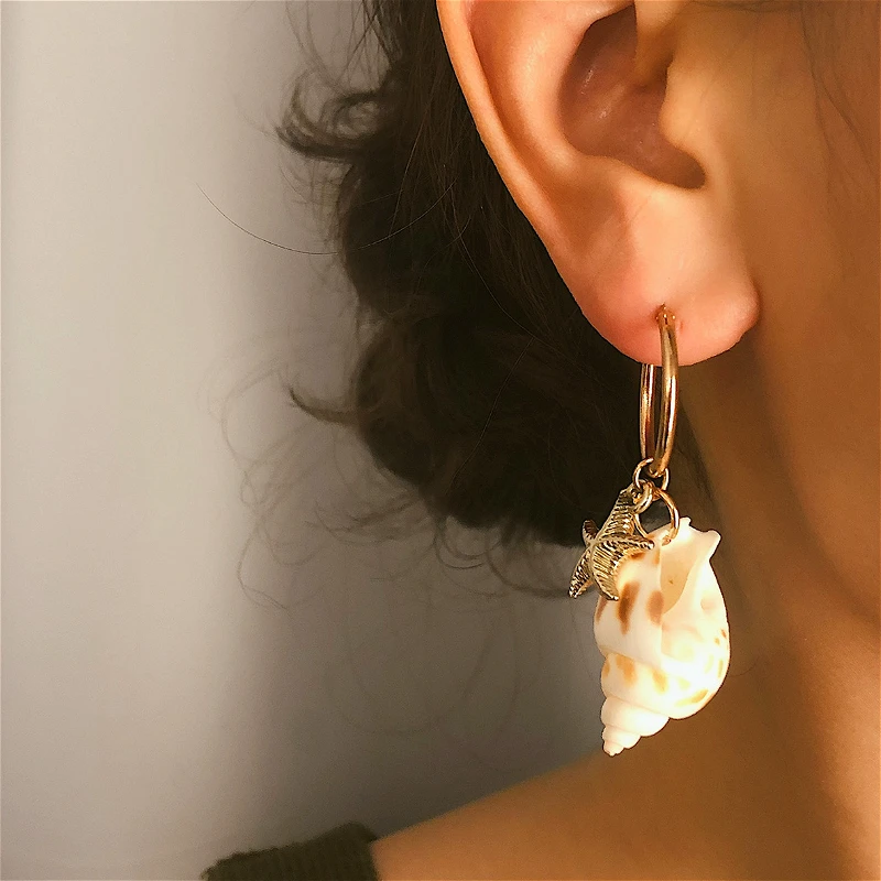 Visisap Simple Conch Starfish Temperament Dangle Earrings for Women Unique Gold Color Business Lady Earring Birthday Gift B1511
Visisap Simple Conch Starfish Temperament Dangle Earrings for Women Unique Gold Color Business Lady Earring Birthday Gift B1511