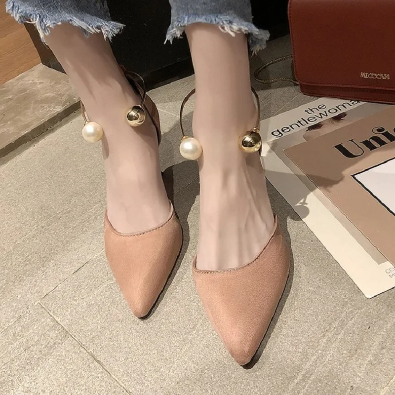 Shoes women 2021 new spring and autumn Korean ladies pointed pearl buckle small fresh stiletto high-heeled shoes.
Shoes women 2021 new spring and autumn Korean ladies pointed pearl buckle small fresh stiletto high-heeled shoes.