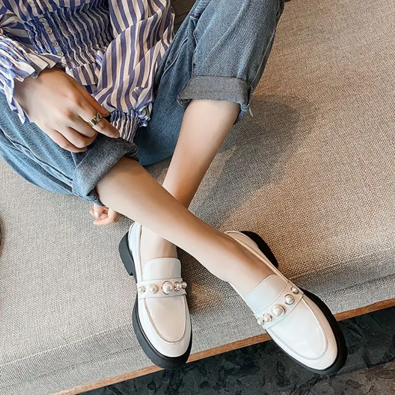 RIZABINA Real Leather Women Flats Shoes Fashion Beads Round Toe Casual Daily Shoes Woman New Arrival Lady Footwear Size 34-40
RIZABINA Real Leather Women Flats Shoes Fashion Beads Round Toe Casual Daily Shoes Woman New Arrival Lady Footwear Size 34-40