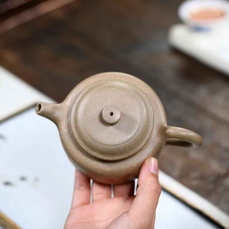 190ml Yixing Purple Clay Teapots Handmade Tea Pot Raw ore Section Mud Beauty Kettle Chinese Famous Zisha Tea Set Teaware Gifts
190ml Yixing Purple Clay Teapots Handmade Tea Pot Raw ore Section Mud Beauty Kettle Chinese Famous Zisha Tea Set Teaware Gifts