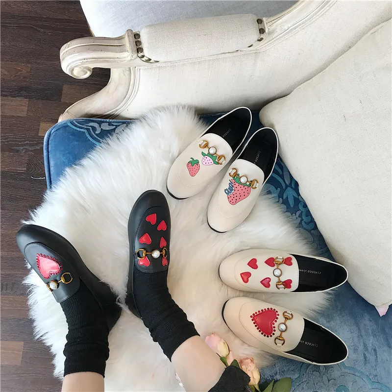 Women Metal Decoration Slip on Loafers Flats Round Toe Shoes Shallow Slides Patchwork Comfortable Flat Shoes Zapatos De Mujer
Women Metal Decoration Slip on Loafers Flats Round Toe Shoes Shallow Slides Patchwork Comfortable Flat Shoes Zapatos De Mujer