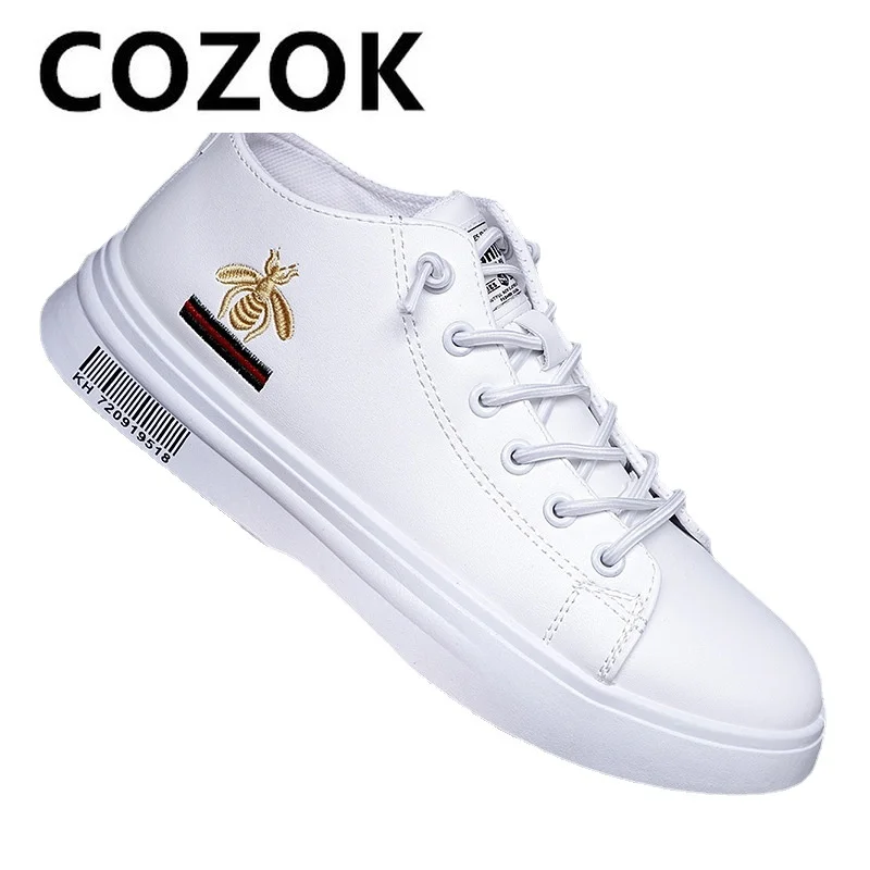 2021 Summer Popular Men's Shoes New Bee Casual Whiteboard Shoes Vertical Embroidery
2021 Summer Popular Men's Shoes New Bee Casual Whiteboard Shoes Vertical Embroidery