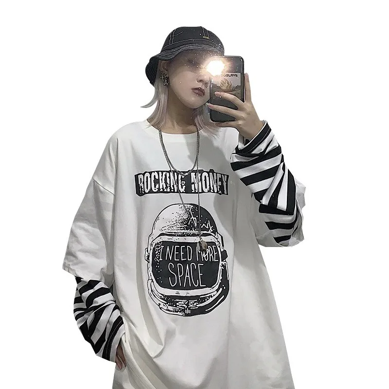 Large Size T-Shirt Korean Version Of Loose Letter Tops 2020 New Women's Fake Two-Piece Long-Sleeved T-Shirt Women Autumn Clothes
Large Size T-Shirt Korean Version Of Loose Letter Tops 2020 New Women's Fake Two-Piece Long-Sleeved T-Shirt Women Autumn Clothes