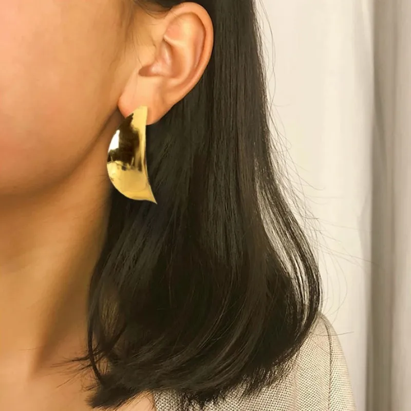 Cute Gold Small Camber Leave Jewelry High Quality Fashion Woman Earring Retro Maple Leaf Exaggerated Special Earrings Hot Sale
Cute Gold Small Camber Leave Jewelry High Quality Fashion Woman Earring Retro Maple Leaf Exaggerated Special Earrings Hot Sale