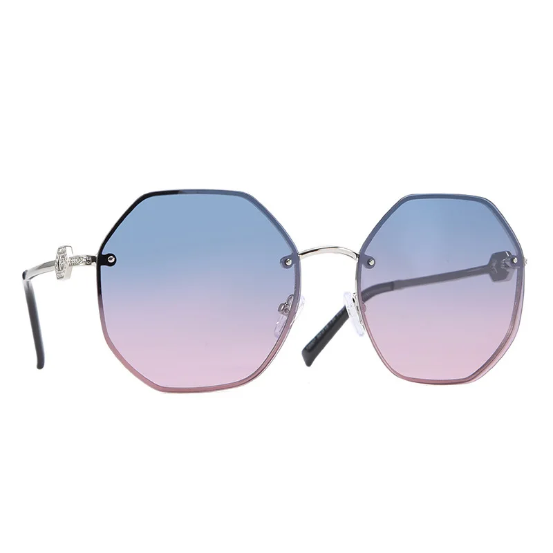 2021 New Women Polarized Sunglasses Fashion Ladies round Sunglasses Color Film Lens UV400 Protection
2021 New Women Polarized Sunglasses Fashion Ladies round Sunglasses Color Film Lens UV400 Protection