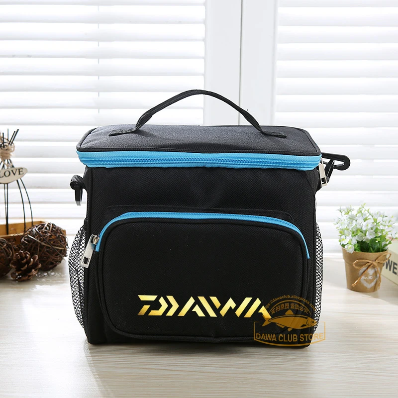 Daiwa Waterproof Fishing Tackle Bag 2020 Outdoor Portable Picnic Lunch Bag Insulation Bag Multifunctional Bag
Daiwa Waterproof Fishing Tackle Bag 2020 Outdoor Portable Picnic Lunch Bag Insulation Bag Multifunctional Bag