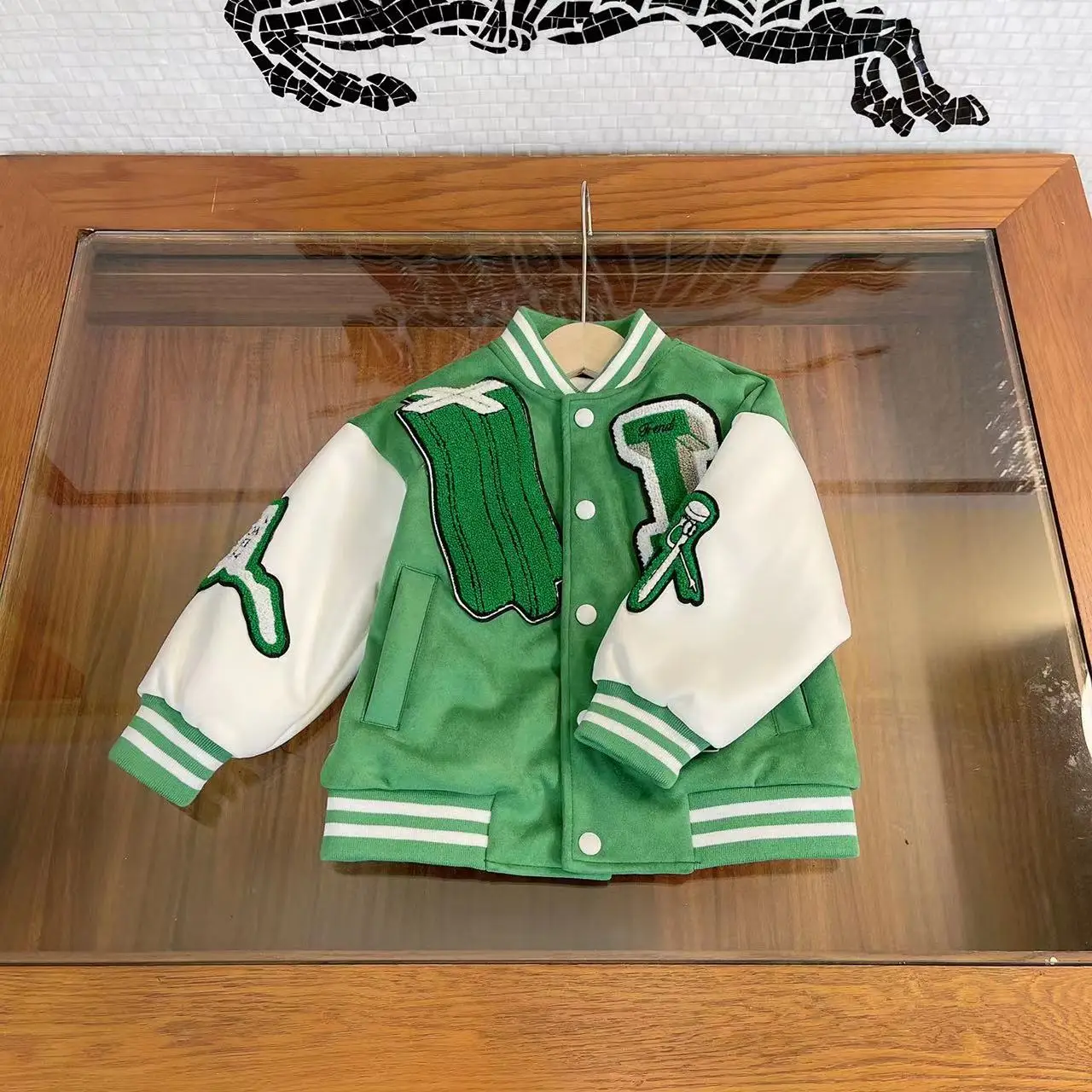 Children's Outerwear Brand Designer Clothes Kids Boys Cardigan Jackets Winter Overalls Kids Coats Warm Baby Girls Winter Clothes
Children's Outerwear Brand Designer Clothes Kids Boys Cardigan Jackets Winter Overalls Kids Coats Warm Baby Girls Winter Clothes